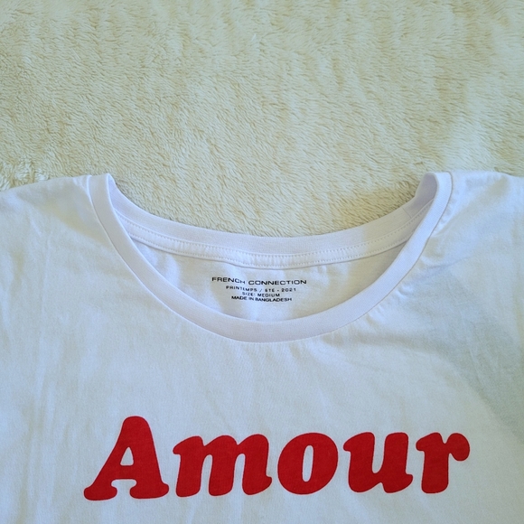 French🇫🇷 Connection "Amour"♥️ Tee - NWT - Picture 4 of 11
